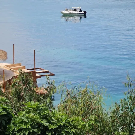 Apartamento In By Sandy Beachfront
